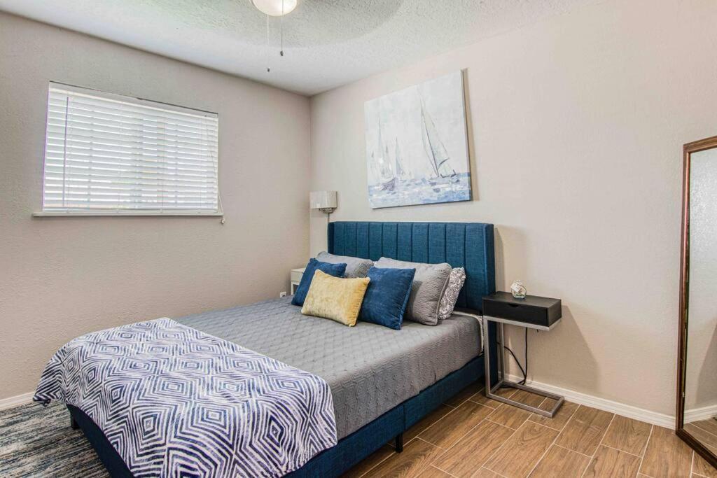 Villa My Cozy Duplex A In The Heart Of West Side El Paso Exterior foto
